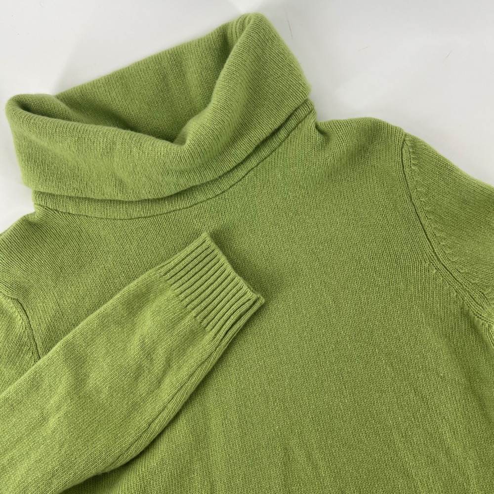 Benetton Made in Italy 100% Virgin Wool Green Turtleneck Sweater Womens S